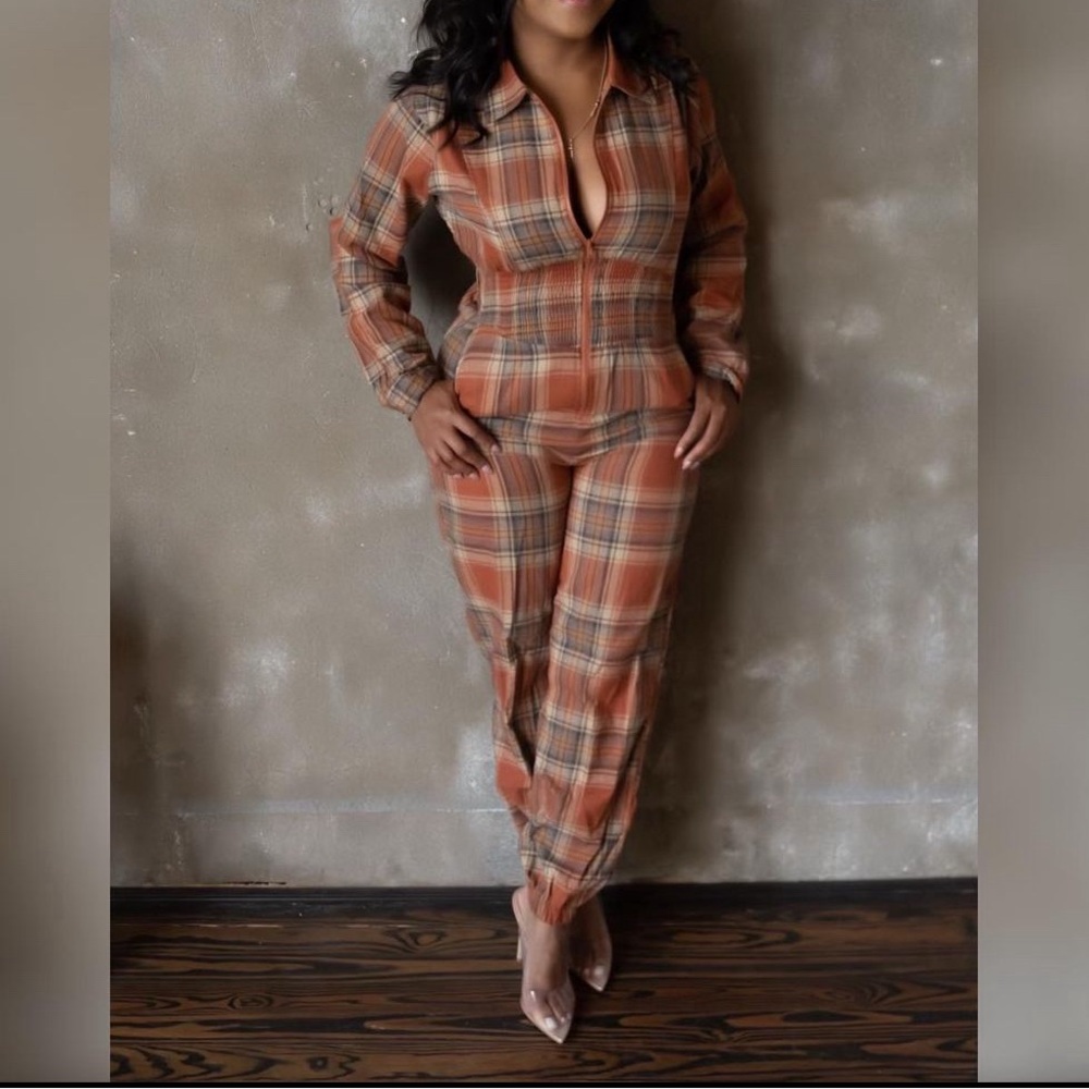 Plaid jumpsuit for Fall